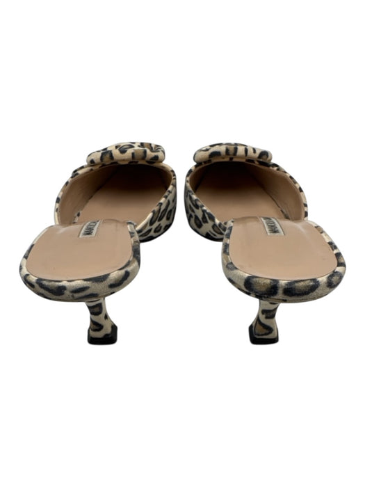 Manolo Blahnik Shoe Size 36 Beige, Black, Multi Leather Pointed Toe Sandals Beige, Black, Multi / 36