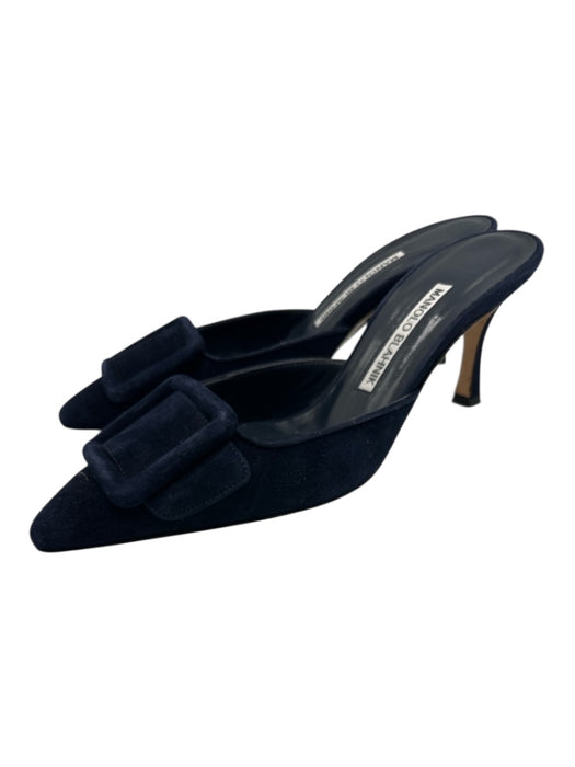Manolo Blahnik Shoe Size 35.5 Navy Leather Suede Pointed Toe Buckle Pumps Navy / 35.5