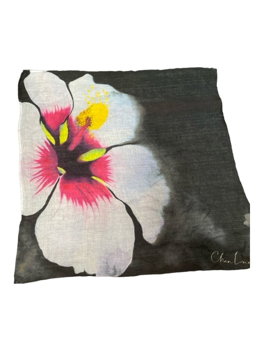 Chan Luu Black, White & Multi Viscose Square Flower scarf Black, White & Multi / Small