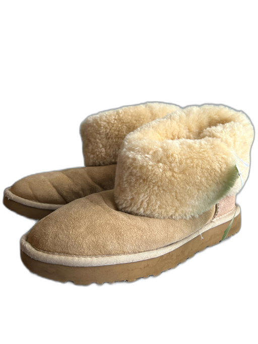 Ugg Shoe Size 8 Tan Suede Sheepskin foldover Flat Button Booties Tan / 8