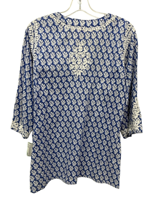 Amaya Size 40 Blue & White No Fabric Tag Abstract Floral Floral Embroidery Top Blue & White / 40