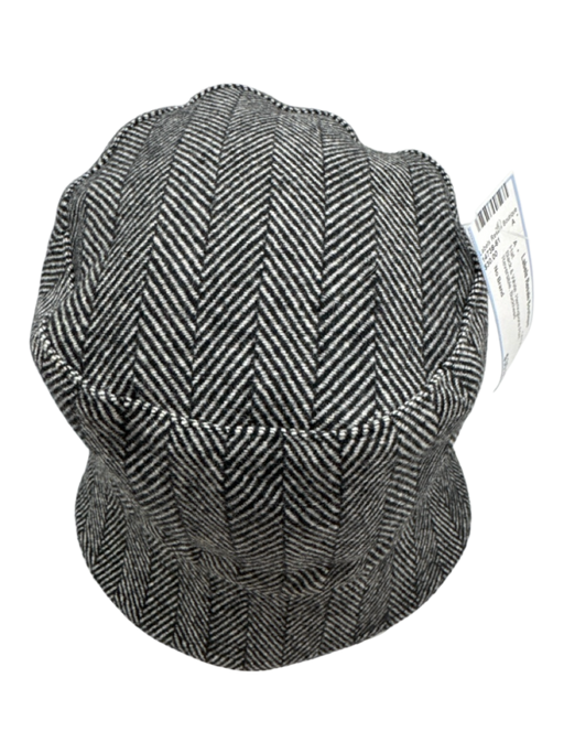 No Brand Black & White Herringbone Print Reversible Hat Black & White