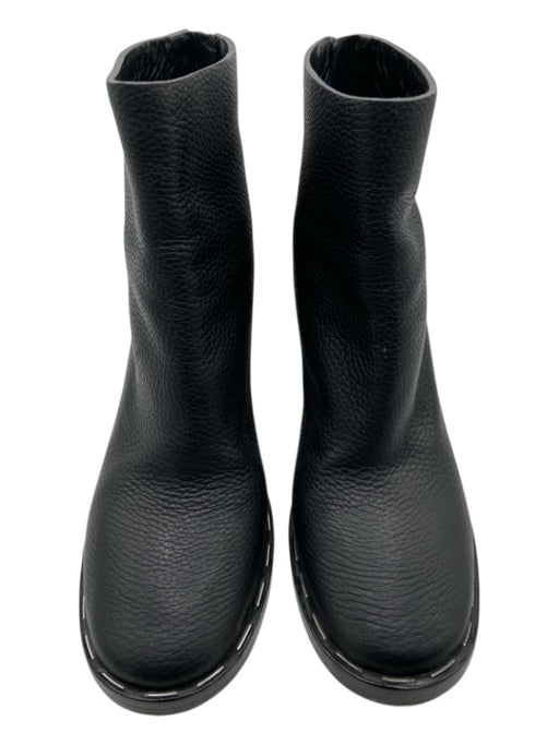 Balenciaga Shoe Size 36.5 Black Leather Almond Toe Pebbled Back Zip Booties Black / 36.5