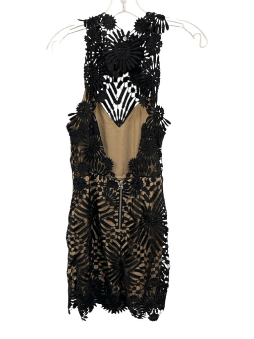 Saylor Size M Black & Beige Polyester Sleeveless Embroidered Open Back Dress Black & Beige / M