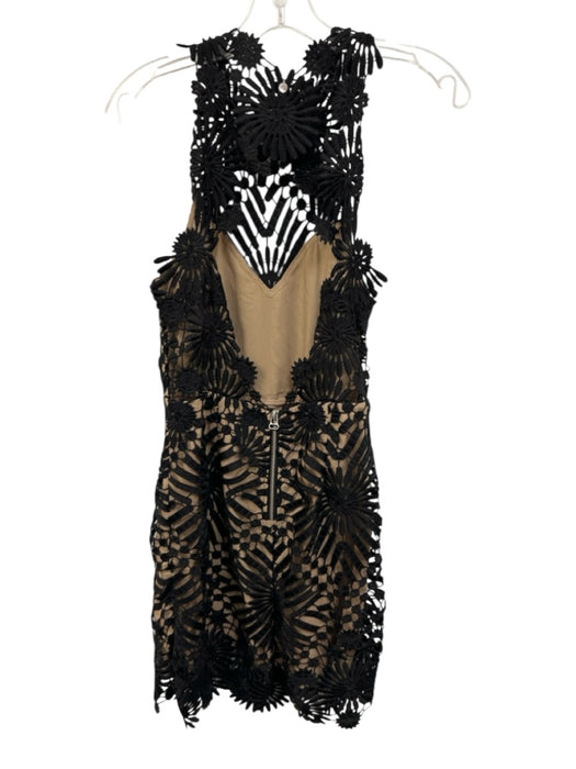 Saylor Size M Black & Beige Polyester Sleeveless Embroidered Open Back Dress Black & Beige / M