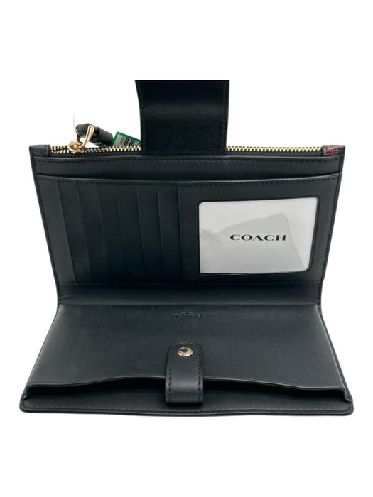 Coach Black & Pink Leather logo Button closure Bifold Wallet Black & Pink