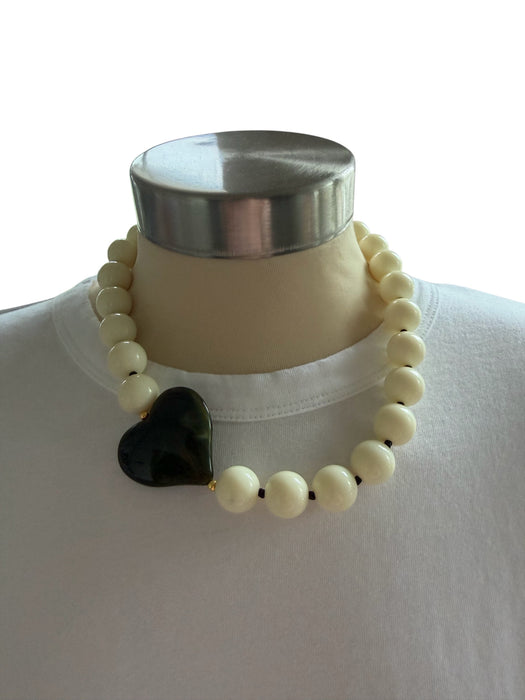 White & Green Resin Round Beads Heart Pendant Necklace White & Green