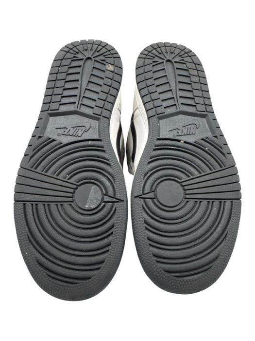 Air Jordan Shoe Size 39 White, Grey & Black Leather Abstract Print Sneakers White, Grey & Black / 39