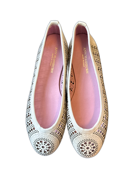 Ann Mashburn Shoe Size 37 Taupe Leather Cut Outs Round Toe Ballet Flat Flats Taupe / 37