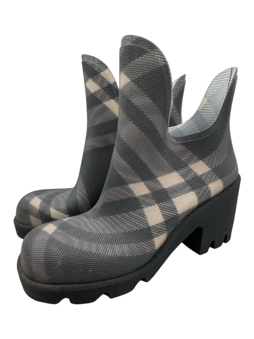 Burberry Shoe Size 40 Black, Beige, Gray Rubber Textured plaid check Boots Black, Beige, Gray / 40