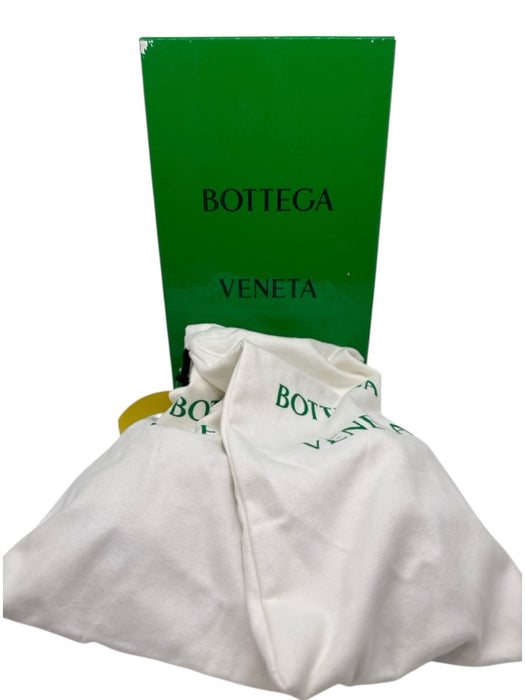 Bottega Veneta Shoe Size 39 Light Green Leather Woven Slide Sandals Light Green / 39