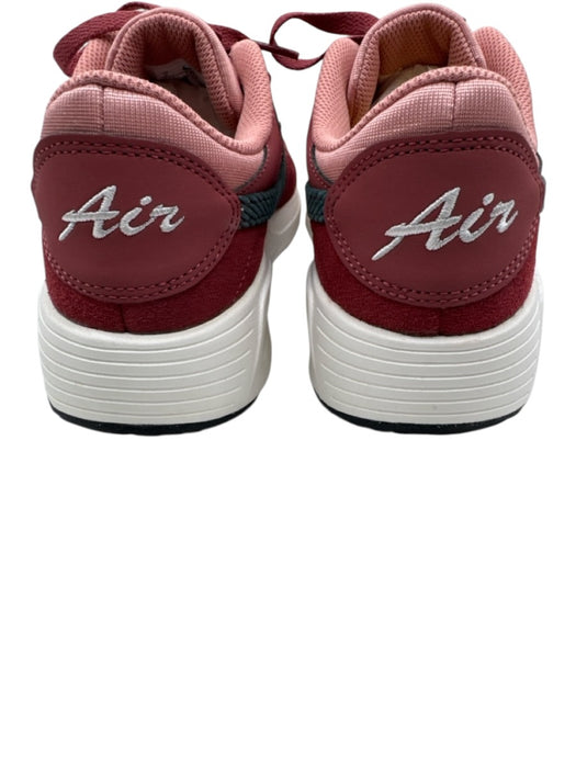 Nike Shoe Size 9 Red, White, Green Leather & Synthetic lace up Low Top Sneakers Red, White, Green / 9