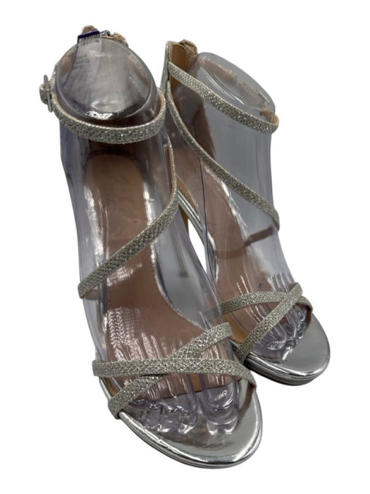 Jewel Badgley Mischka Shoe Size 7 Silver Leather Upper Ankle Strap Glitter Pumps Silver / 7