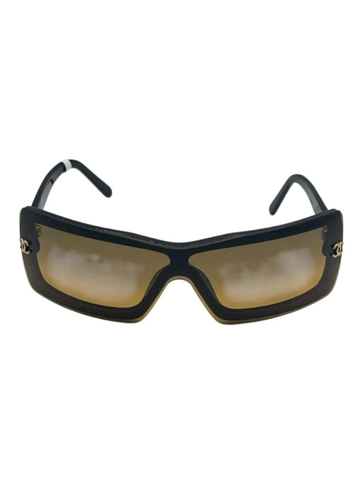 Chanel Brown Plastic Gradient Gold Hardware Rectangle Vintage Sunglasses Brown