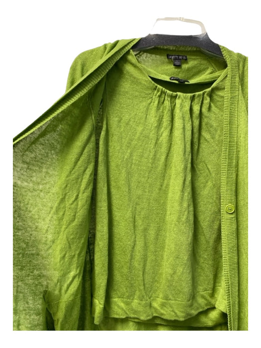 Lafayette 148 Size Large Apple Green Linen Round Neck Pleated Neck 1 Button Top Apple Green / Large