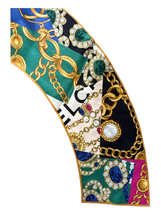 Chanel Red, Green, Multi Silk Jewelry Print Interlocking C Logo Square scarf Red, Green, Multi / One Size