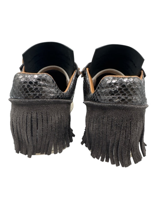 Esse Ut Esse Shoe Size 37 Charcoal Suede Fringe Metallic Detail Sneakers Charcoal / 37