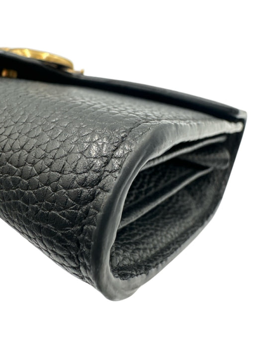Gucci Black Leather Grained Gold Hardware Crossbody Chain Bag Black / XS