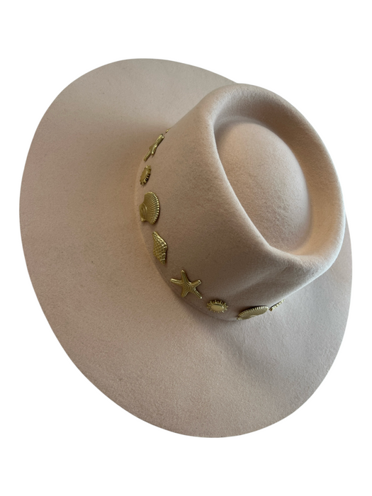 Lack of Color Cream Australian Wool Fedora Gold Hardware Shell Pendant Lined Hat Cream / Medium