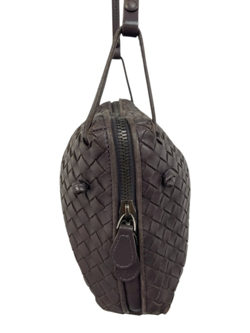 Bottega Veneta Dark Purple Leather Woven Crossbody Zip closure Dustbag Inc. Bag Dark Purple / S