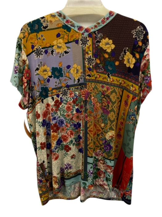 Johnny Was Size L Turquoise, Red & Multi Viscose Blend Floral Short Sleeve Top Turquoise, Red & Multi / L
