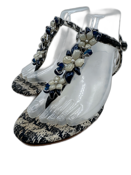 Chanel Shoe Size 37 Black, White & Blue textile upper Tweed T Strap Sandals Black, White & Blue / 37