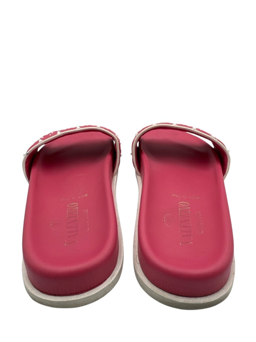 Valentino Garavani Shoe Size 37 Pink & White Leather Upper Rockstud Sandals Pink & White / 37