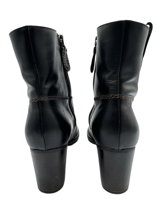 Chanel Shoe Size 38.5 Black Leather Upper Shearling Lined Interlocking CC Boots Black / 38.5