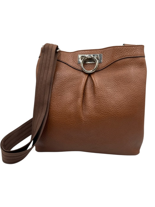 Salvatore Ferragamo Brown Leather Shoulder Strap Shoulder Strap Bag Brown / S/M