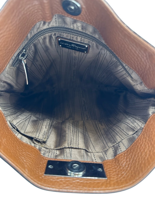 Salvatore Ferragamo Brown Leather Shoulder Strap Shoulder Strap Bag Brown / S/M