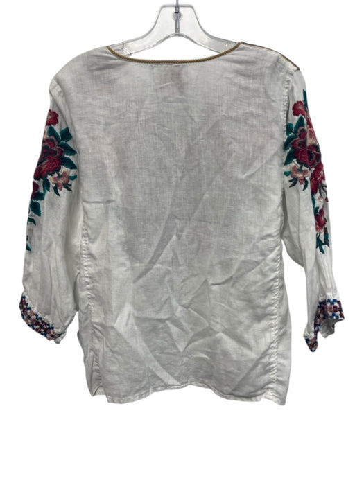 Johnny Was Size XS White, Red, Green Linen Embroidered Flowers Notch Neck Top White, Red, Green / XS