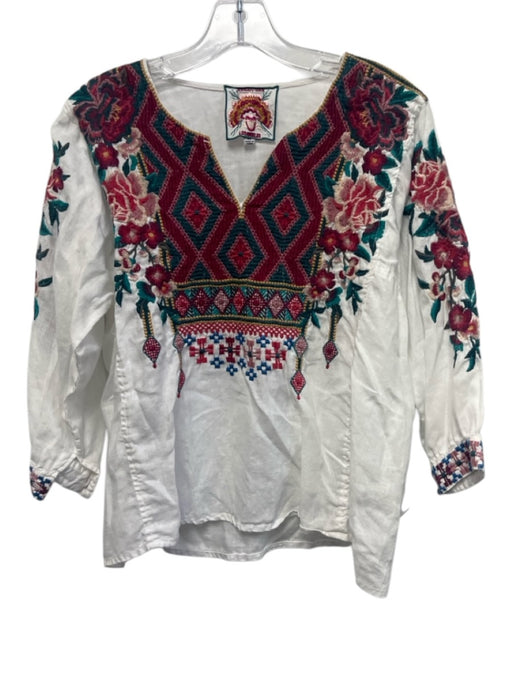 Johnny Was Size XS White, Red, Green Linen Embroidered Flowers Notch Neck Top White, Red, Green / XS