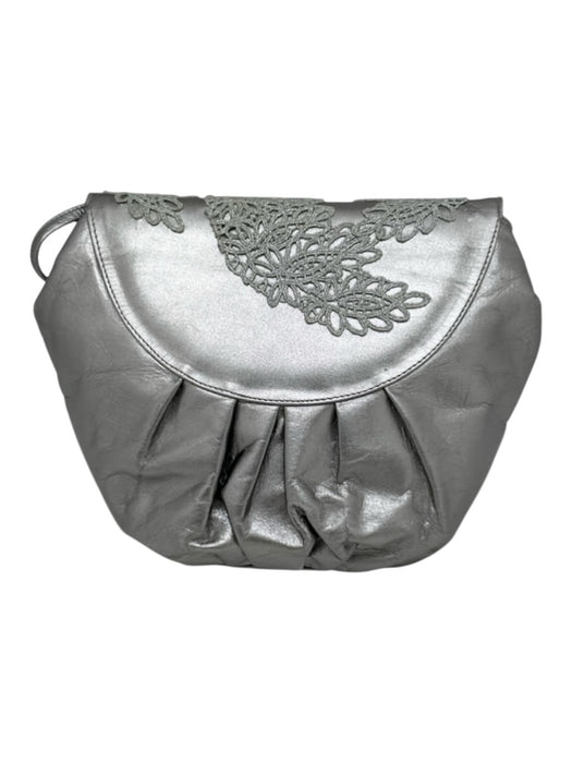 Stuart Weitzman Silver Leather Embroidered Rounded Rhinestone Design Bag Silver / Small