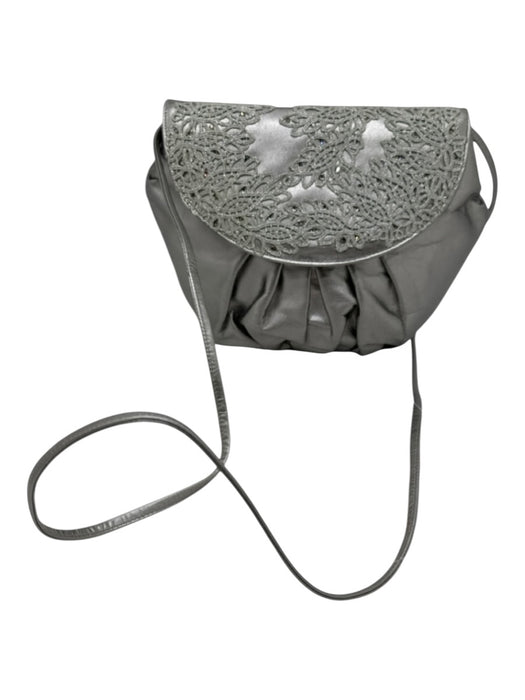 Stuart Weitzman Silver Leather Embroidered Rounded Rhinestone Design Bag Silver / Small
