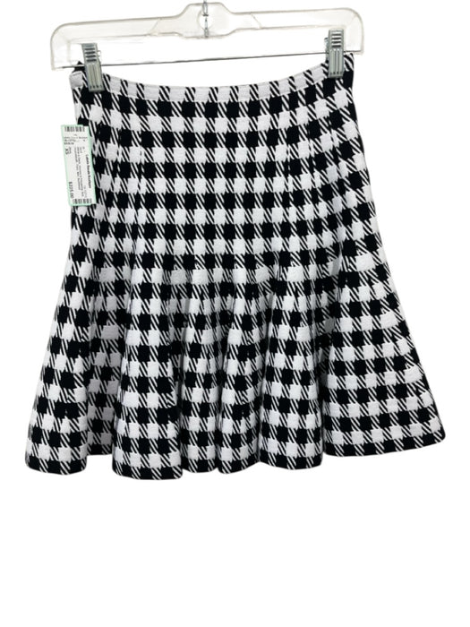 Alaia Size XS White & Black Viscose & Polyamide Knit Houndstooth Flare Skirt White & Black / XS