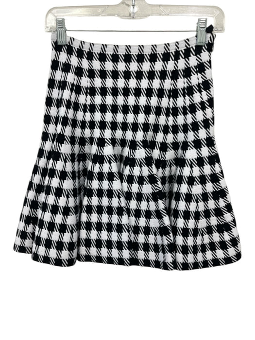 Alaia Size XS White & Black Viscose & Polyamide Knit Houndstooth Flare Skirt White & Black / XS