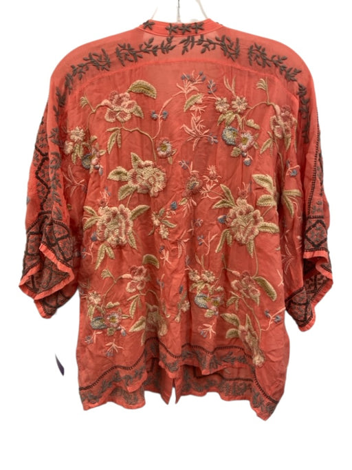 Johnny Was Size Small Pink, Gray, Blue Rayon Half Sleeve Floral Embroidery Top Pink, Gray, Blue / Small