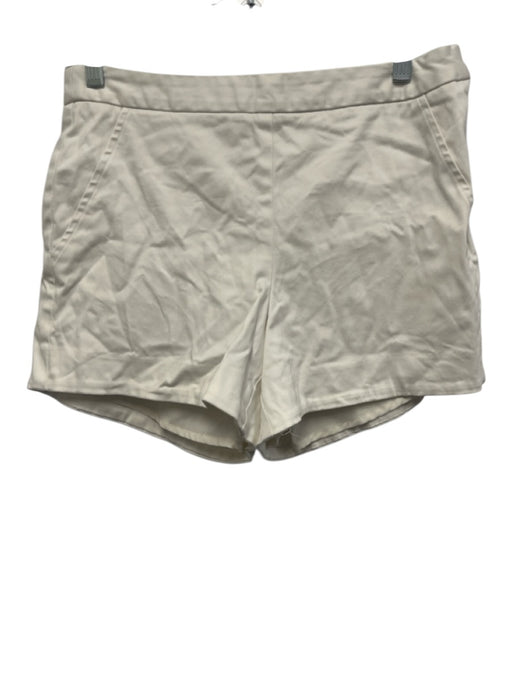 Hunter Bell Size 2 White Polyester Blend Side Zip Decorative Pockets Mini Shorts White / 2