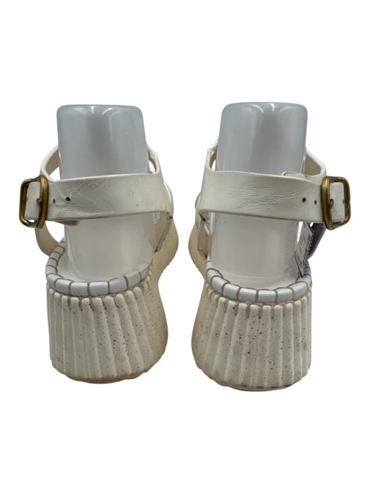 Chloe Shoe Size est 9 White Leather Upper Ribbed Sole Ankle Buckle Sandals White / est 9