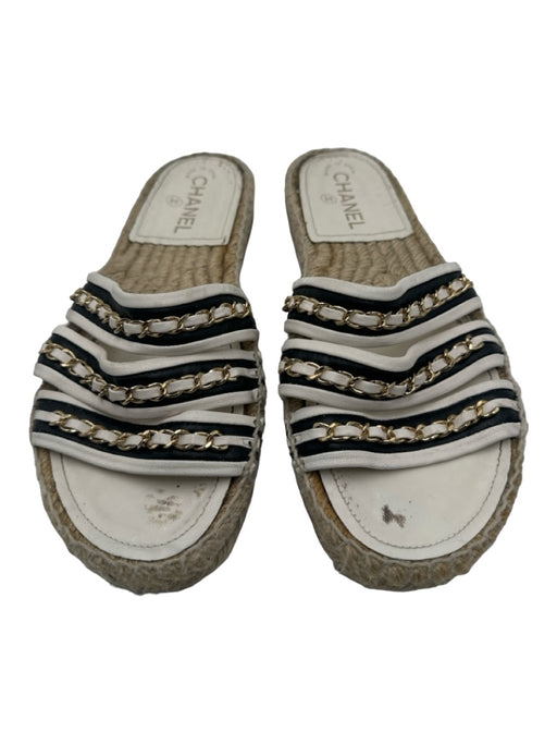 Chanel Shoe Size 39 White & Black Leather Chain Mule Espadrille Flat Sandals White & Black / 39