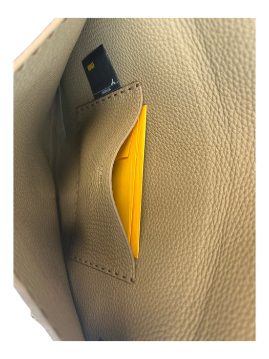 Fendi Tan Leather Silver Hardware Stitch Detail Interior Pouch Clutch Clutch Tan