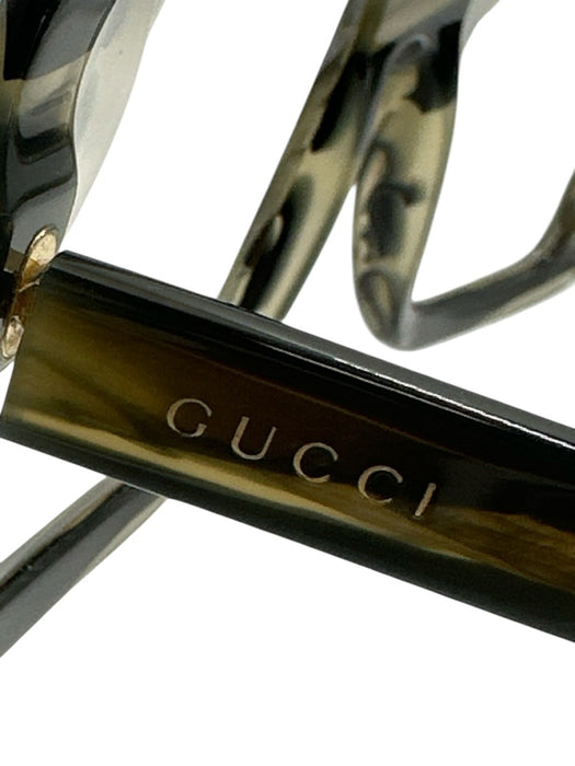 Gucci Gray & Multi-Color Tortoise Men's Sunglasses Gray & Multi-Color