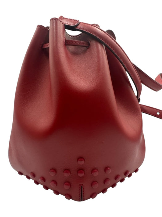 Tod's Cherry Red Leather Rubber Stud Detaill Drawstring Bucket Bag Cherry Red / Small