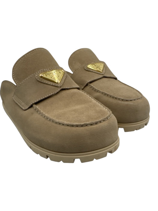 Prada Shoe Size 40 Beige Leather Suede Round Toe Triangle Logo Lug Sole Loafers Beige / 40
