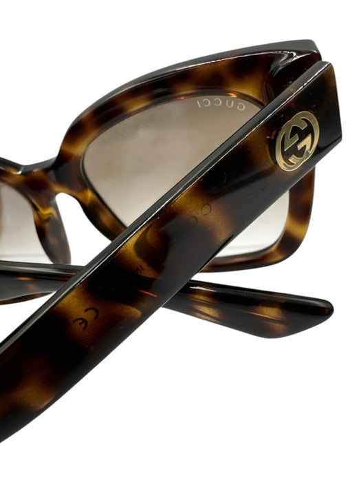 Gucci Brown Acetate Cat Eye Cheetah Sunglasses Brown