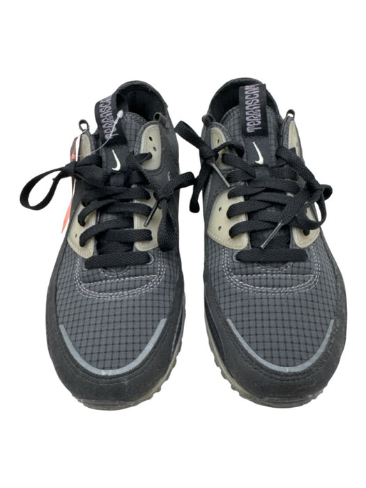 Nike Shoe Size 9 Charcoal & Green Synthetic Low Top Sneakers Charcoal & Green / 9