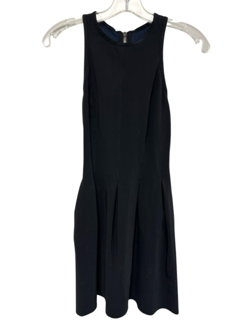 Lululemon Size S Black No Fabric Tag Sleeveless Darted Pleat Detail Dress Black / S