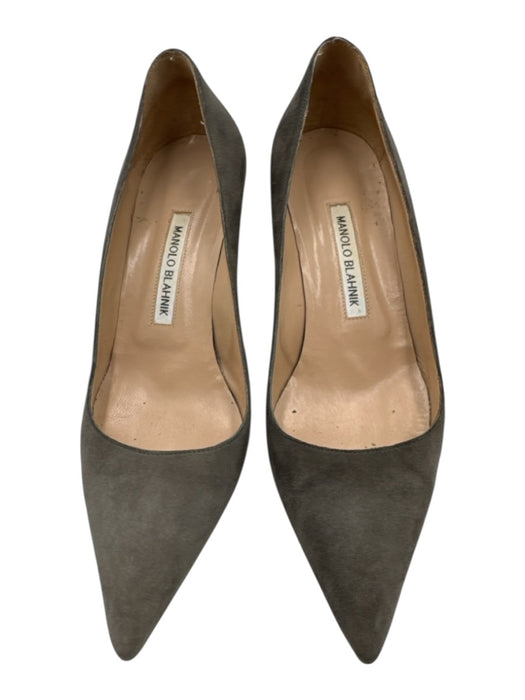 Manolo Blahnik Shoe Size 38 Gray Suede Pointed Toe Kitten Heel Pumps Gray / 38