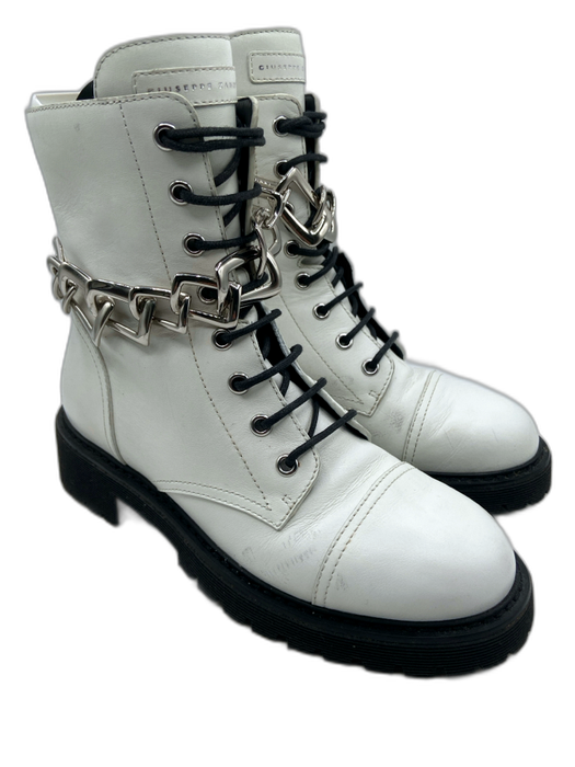 Guiseppe Zanotti Shoe Size 37.5 White & Black Leather Upper Lug Sole Boots White & Black / 37.5