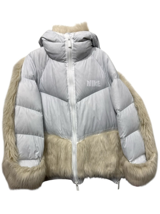 Nike X Sacai Size L Ice Blue & Cream Nylon Blend Faux Fur Trim Goose Down Coat Ice Blue & Cream / L